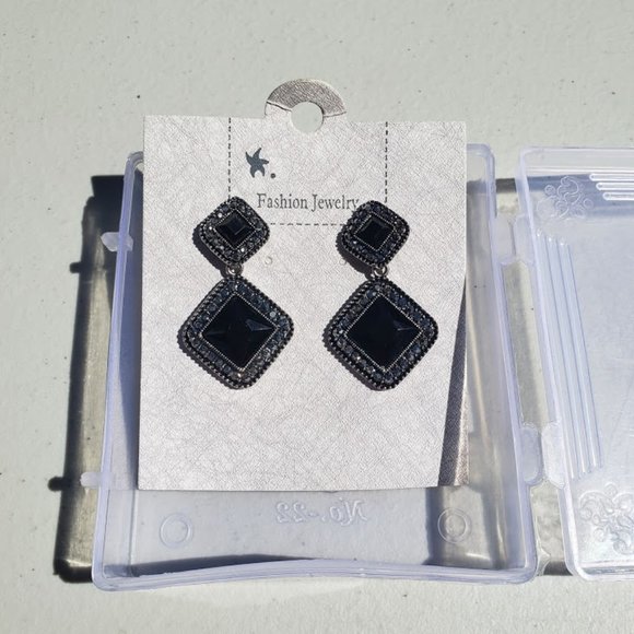 Black and Silver Earrings - Picture 2 of 3